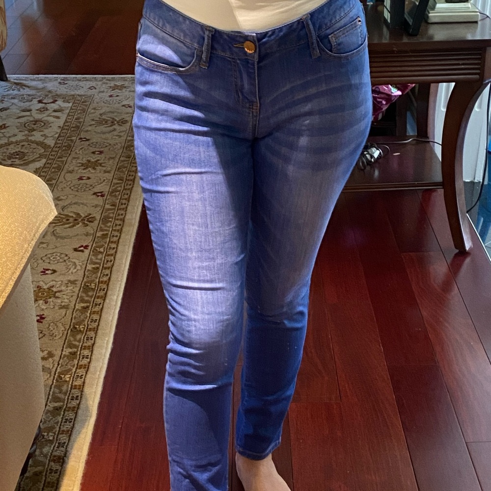 Blue skinny jeans